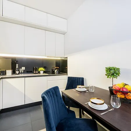 Manufaktura - Industrial Z Parkingiem I Dwoma Lazienkami