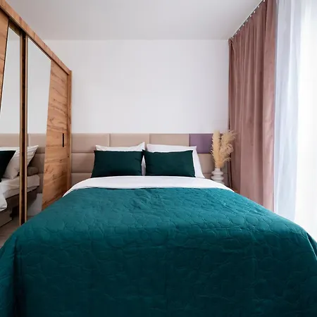 Manufaktura - Industrial Z Parkingiem I Dwoma Lazienkami *