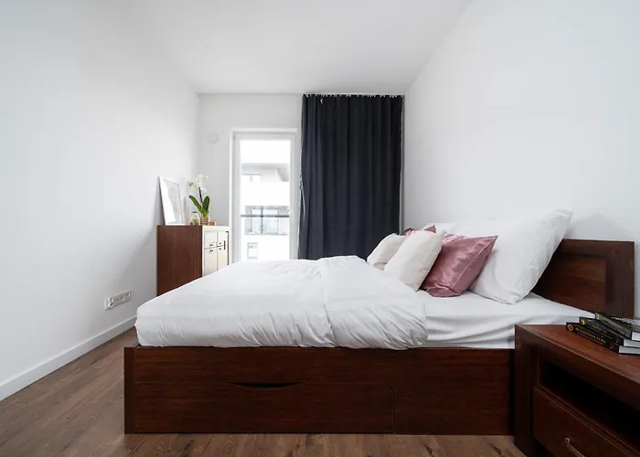 Lägenhet Manufaktura - Industrial Z Parkingiem I Dwoma Lazienkami *