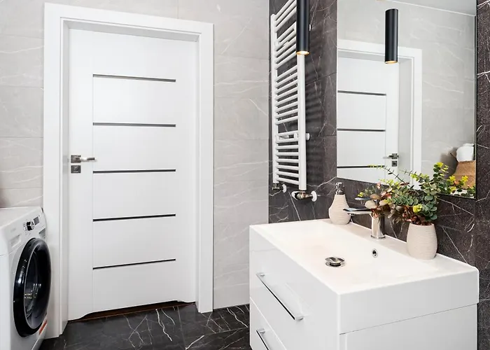 Lägenhet Manufaktura - Industrial Z Parkingiem I Dwoma Lazienkami Łódź