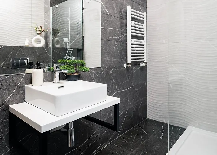 شقة Manufaktura - Industrial Z Parkingiem I Dwoma Lazienkami *