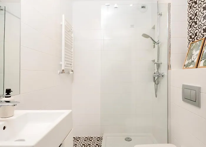 Manufaktura - Industrial Z Parkingiem I Dwoma Lazienkami *