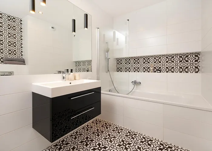 Manufaktura - Industrial Z Parkingiem I Dwoma Lazienkami Łódź