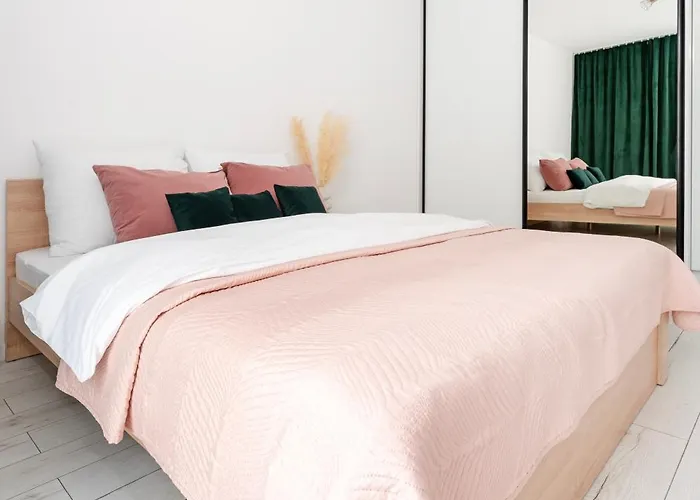 Manufaktura - Industrial Z Parkingiem I Dwoma Lazienkami * وودج