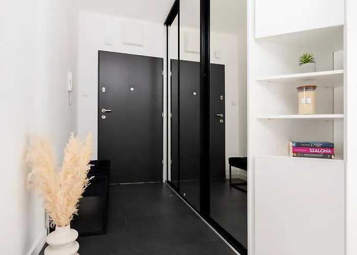 Lägenhet Manufaktura - Industrial Z Parkingiem I Dwoma Lazienkami