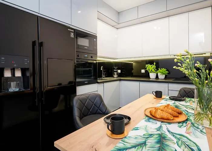 Manufaktura - Industrial Z Parkingiem I Dwoma Lazienkami