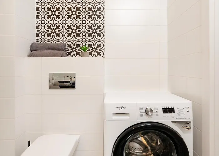 Manufaktura - Industrial Z Parkingiem I Dwoma Lazienkami Lägenhet Łódź